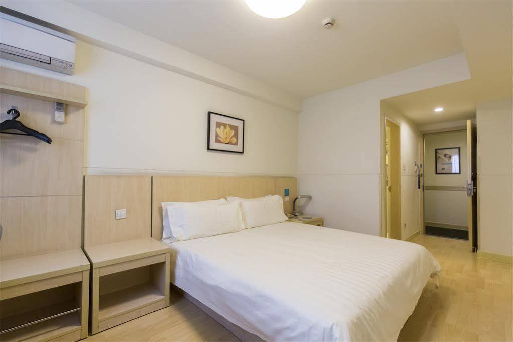 Jinjiang Inn –The Mixc Subway, Nanning Bagian luar foto